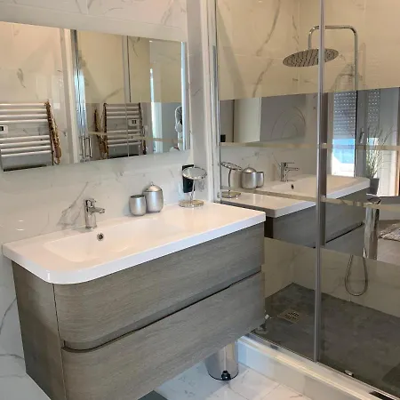 Apartment 20shakespeare Cannes